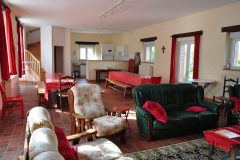 Interieur-de-la-maison-scaled